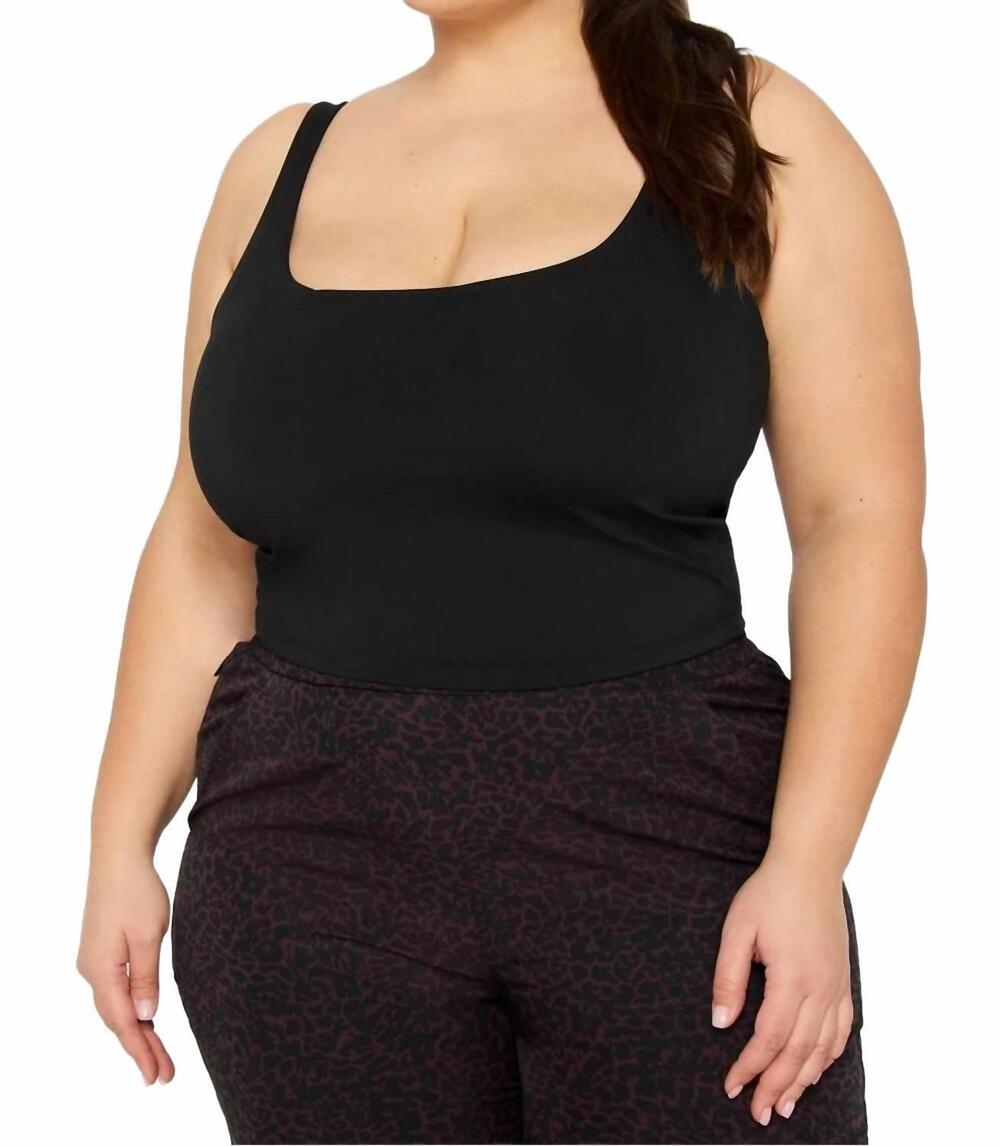 NEW FABLETICS built-in cropped bra tank top - plus in black